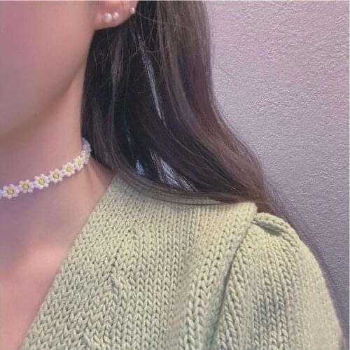 2020 New Daisy Flower Necklace Rice Bead Necklace Bracelet 2 Piece Set Womens Bohemian Daisy Flower Necklace