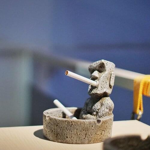 Moai Monolith Resin Ashtray Easter Island Moai Figurines Office Countertop Ashtray for Bathroom Home Living Room C1