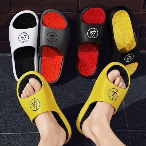 2020 New Mens Slippers Summer Trend Fashion Slippers Leisure Popular Indoor & Outdoor Multiple Colour Casual Mens Flip Flops