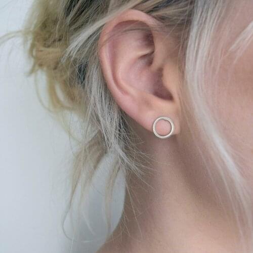 New Arrival 1CM Women Circular Push Stainless Steel Earring Studs Simplicity Stainless Steel Glosy Earrings