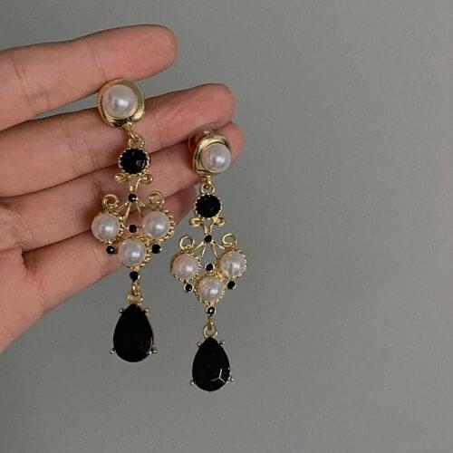 2020 New Korean TV Star Elegant Shiny Rhinestone Drop Earrings for Women Metal Circle Crystal Oorbellen Party Jewery