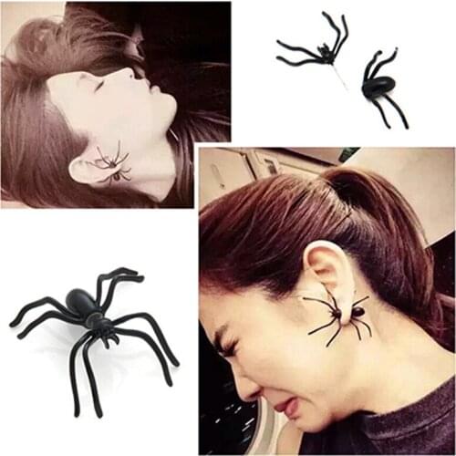Halloween Decoration 1Piece 3D Creepy Black Spider Ear Stud Earrings for Haloween Party DIY Decoration Home Decor