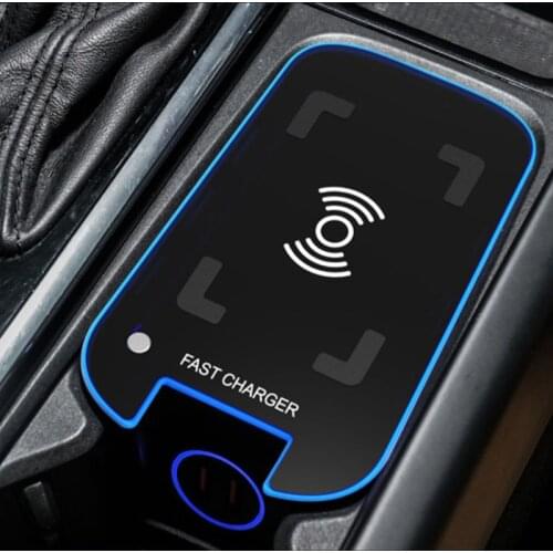 Car QI wireless charger for Volvo XC90 S90 XC60 VC60 2018 2019 2020 10W three coils charging plate wireless mobile phone charger