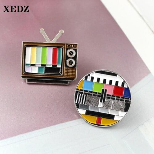 XEDZ 80s retro TV delicate lapel brooch signal difference antenna remote control button freeze picture denim jewelry badge pin