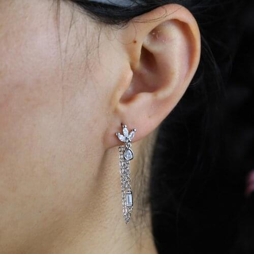 2021 Spring New Fashion Girl Women Jewelry Ice Out Sparking Baguette Cubic Zirconia CZ Tiny Leaf Stud delicate Piercing Earring
