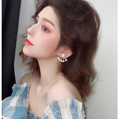 Mling Stud Earrings