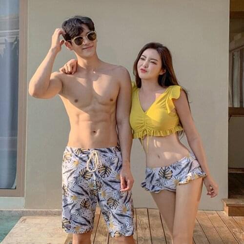 2021 New Style Fashion Couple Swimsuits Womens Two Piece Ruffled Floral Swimwear Gauzy Dress Mens Pants Lovers Beach Suits
