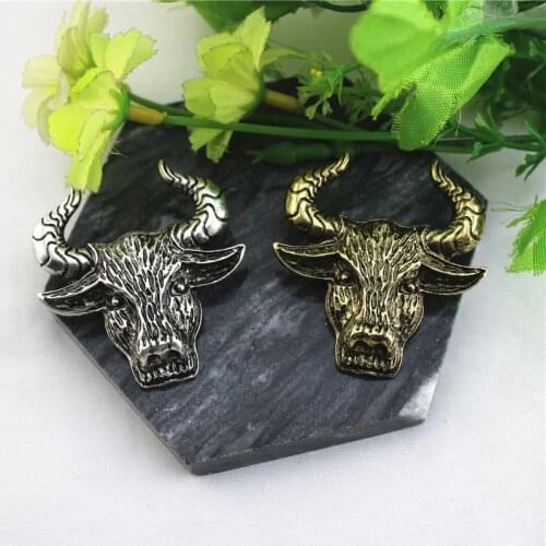 Customized 2021 new European and American retro bull head brooch July color matching