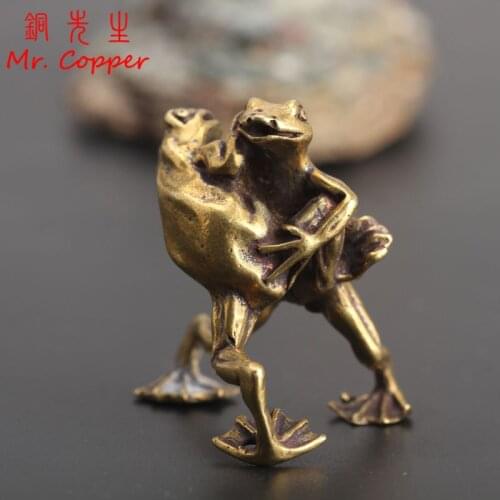 Copper Mini Tea Ceremony Wrestling Frogs Sculpture Desk Feng Shui Ornaments Home Decoration Accessories Bring Wealth Lucky Decor