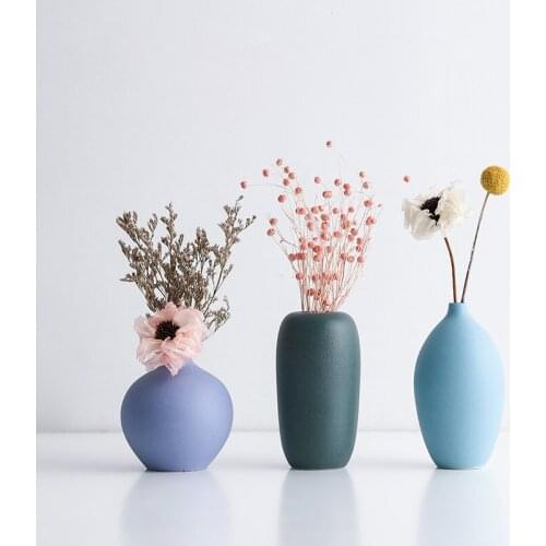 Scandinavian Ceramic Small Vase Modern Colorful Tabletop Porcelain Art Flower Bottle Wedding Home Decoration