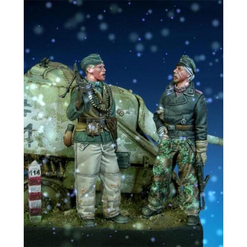 1/35 Scale Winter War Game Army Two Soldiers Miniatures Modelling Unpainted DIY Assembling Static Resin Figure Model Kits