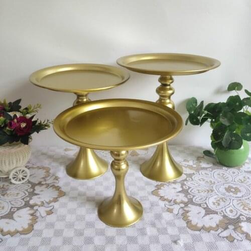 European Style Wrought Iron Cake Stand Wedding Props Golden White Dessert Table Dim Sum Rack High Feet Cake Plate Display Stand