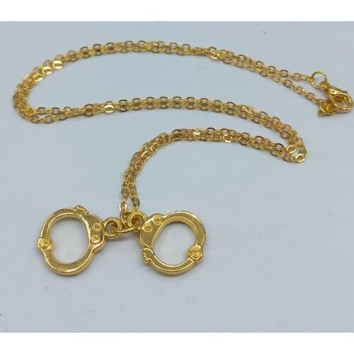 Fashion Personality Handcuffs Pendant necklace Jewelry Alloy Handcuffs Necklace Accessories Men and Women pendant