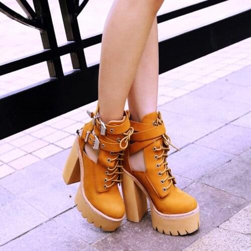 Camel Black Nubuck Leather Buckle Belt Punk Boots Sequare Heels Round Toe High Platform Woman Side Cutout Motorcycle Boots