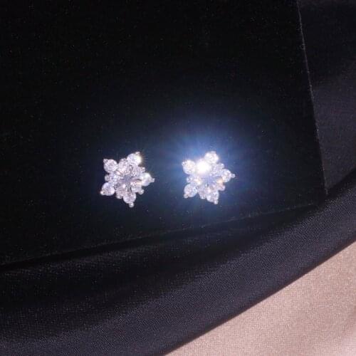 Trendy Romantic Clear Cubic Zirconia Stud Earrings for Women Girls Shiny Star Stud Earring Wedding Engagement Bridal Jewelry