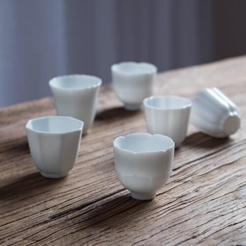 Porcelain tea cup ceramic sample tea cup fragrance-smelling cup Pu 'er cup single cup host cup multi-style Kung Fu te