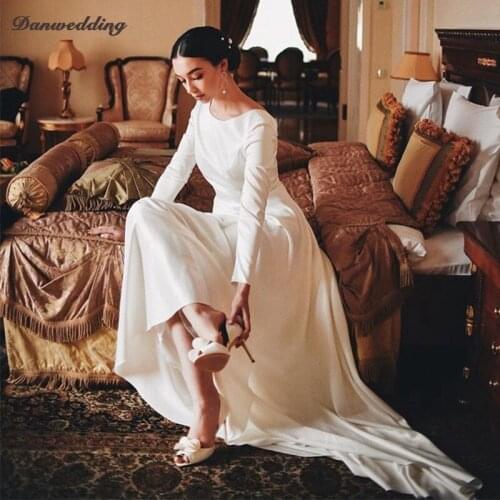 Simple Spandex Long Sleeve Scalloped-Neck Wedding Dresses Chapel Train A-Line Cover Button Bridal Dress Boho Wedding Gowns