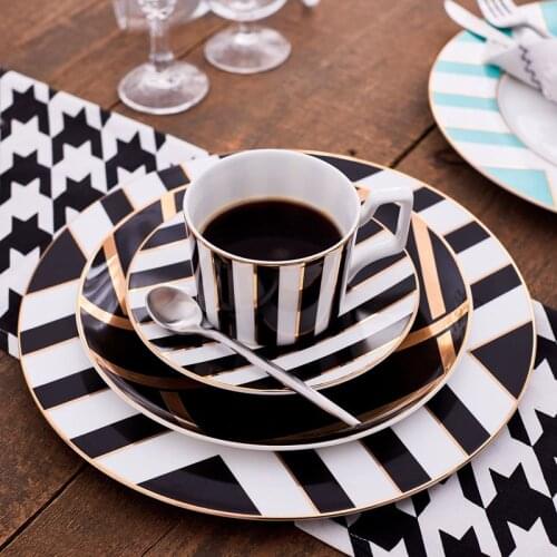 8 and 10.5 inch Gold Inlay Ceramic Plate Luxury Dinner Plates Set Salad Plate Cake Plate Ceramic Dinnerware Plate Gift Set