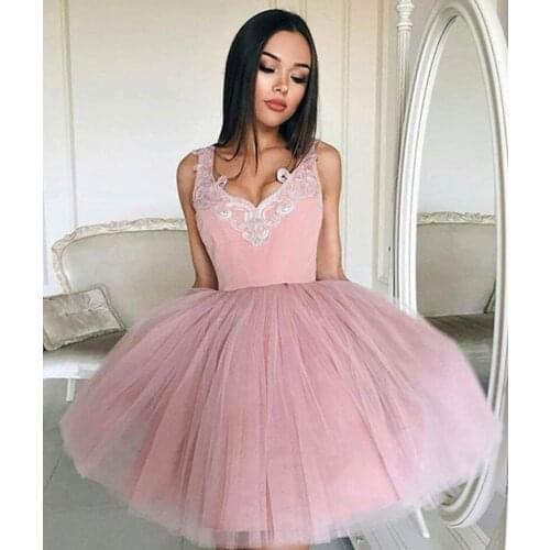 Cute Formal Homecoming Prom Gown A-line V Neck Appliques Tulle Wedding Party Dress