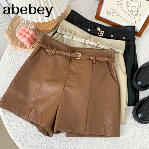 Fashion versatile solid color PU leather Shorts high waist pleated casual wide leg Shorts with belt 2021 New Spring Autumn