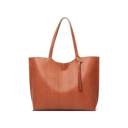 2020Summer New Women Shoulder Bag Fashion Fringed Underarm Bag Snake Pattern Tote Ladies Bag High capacity Women Luxury HandBags