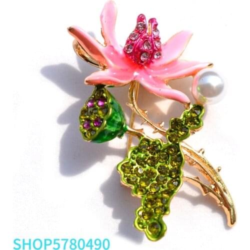 Fashion Jewelry Cute Flower brooches Lotus Enameled pins Rhinestone Brooches for Women Coat Garments Lady Gift Elegant Pearl Pin