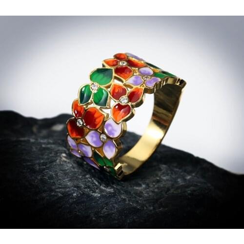 CHARLINLIOL Trendy Enamel Rings for Women Luxury 18K Yellow Gold Color Elegant Petal Flower Party Cocktail Ring Bohemia Jewelry