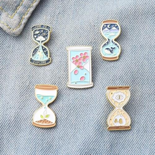 Tide Creative Cartoon Hourglass Combination Alloy Brooch Fashion Personality All-match Backpack Shirt Badge Clothing Accessories