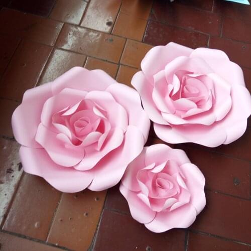 Handmade White Artificial Paper Flower Backdrops For Indoor And Outdoor Wall Decorat Finished flowers complete a flower