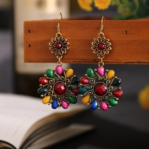New Bohemian Earrings for Women Ethnic Style Hollow Out Multilayer Sun Shaped Acrylic Rhinestone Alloy Drop Earring Jewelry Gift