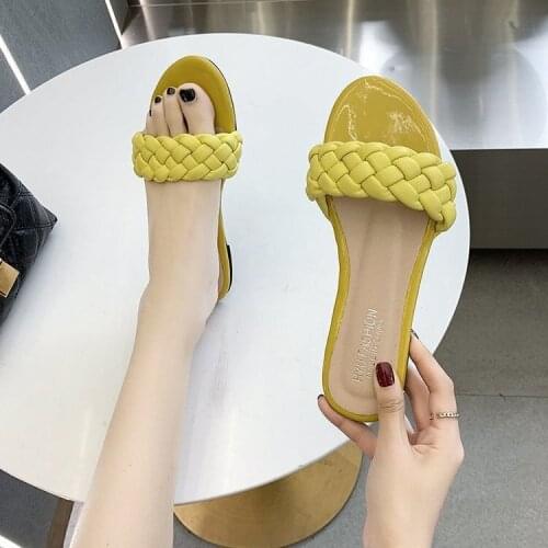 2021 Summer New Korean Flat-bottom Slippers for Womens Outer Wear Woven One-word Drag Open-toe Women Shoes Flat-heeled Sandals