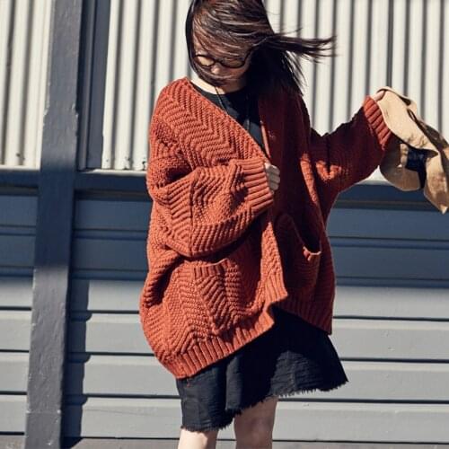 MICOCO W3619a Mat weave flower bat sleeve loose sweater cardigan is versatile with casual lady short coat
