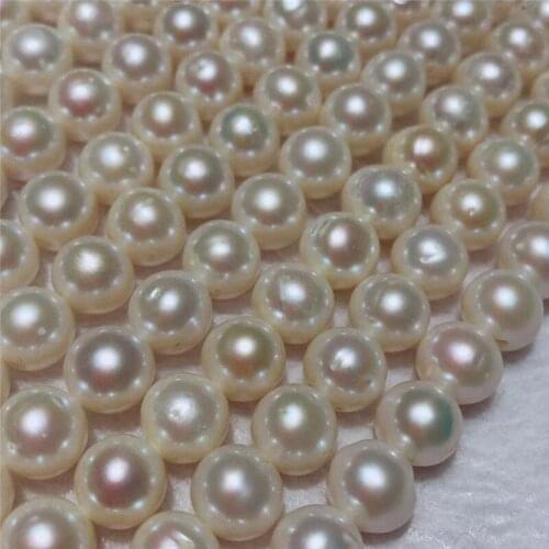 Nearly circular 9-10 mm natural freshwater cultured pearls scattered loose beads 16"