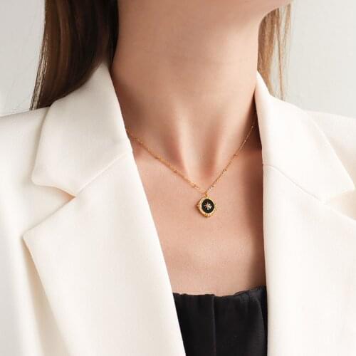 Palace Style Octagonal Eight-Pointed Stars Epoxy Necklace Clavicle Chain Titanium Steel Material Plated Gold Color Protection