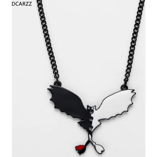 Anime How to train your dragon Necklace Toothless Night Fury Couples Pendant Woman Valentine Gift Kids Toys Jewelry Wholesale