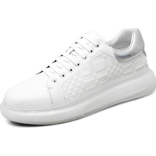 Top Quality Mens Platform White Shoes Men Csusal Shoes Sports Fashion Leisure Walk Man Sneaker Leather Thick Bottom Classic