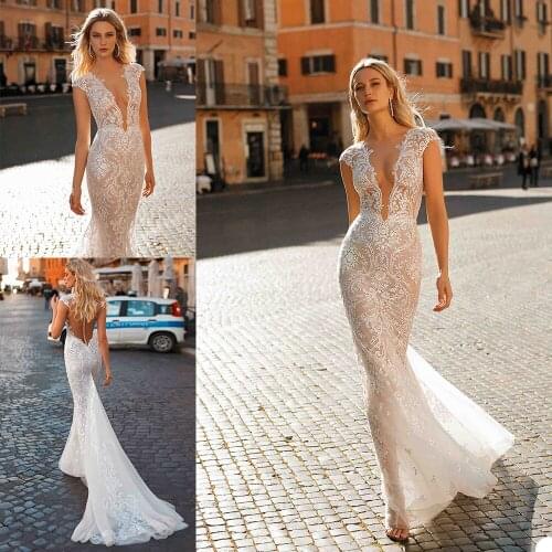 New Wedding Dresses V Neck Capped Sleeves Lace Appliques Mermaid Bridal Gowns Custom Made Button Back Sweep Train Wedding Dress