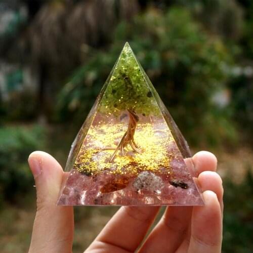 Handmade Orgonite Pyramid 60mm Tree of Life Peridot & Strawberry Quartz Natural Cristal Stone Energy Healing Meditation Orgone