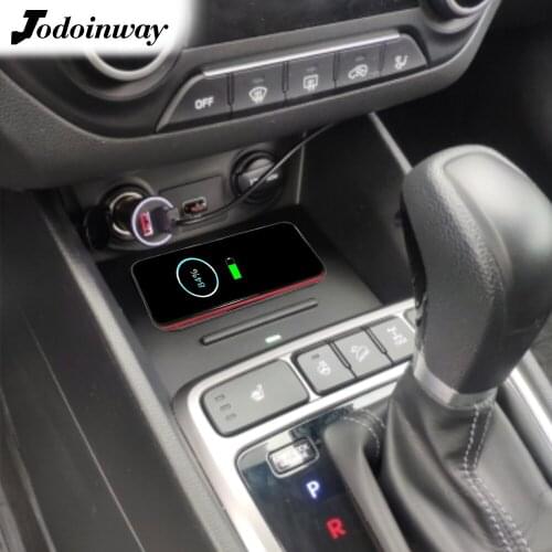 Car wireless charger phone holder for Hyundai creta ix25 2016 2017 2019 mount mobile stand for iphone 11 quick charging bracket