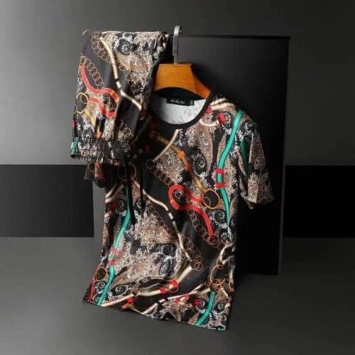 2021 new European and American mens short-sleeved T-shirt collocation shorts summer high-end leisure sports two-piece suit