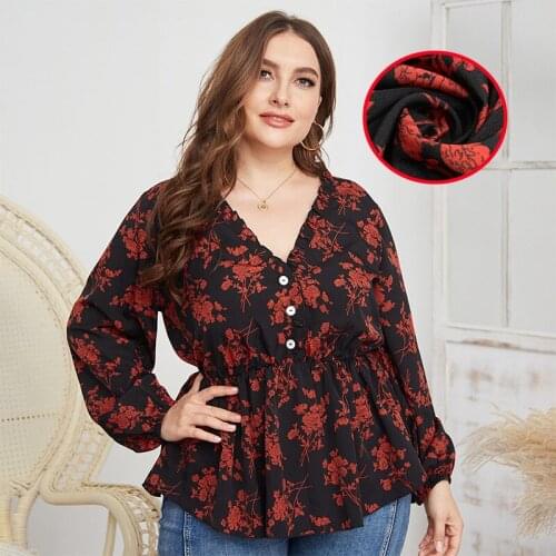 Large size womens clothing ins style 2021 New Fashion spring and summer printed shirt v-neck floral short clothes all-matching