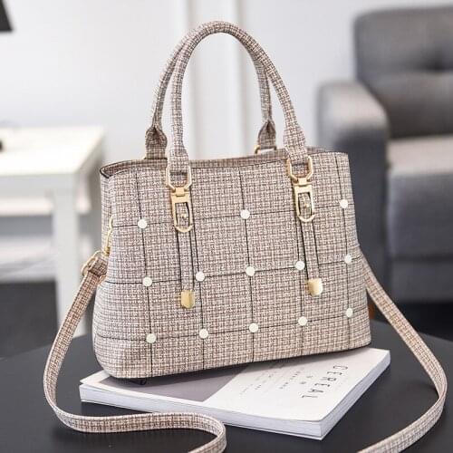2020 new ladies shoulder bag pu leather middle-aged female bag mother bag atmospheric middle-aged shoulder shoulder bag handbag