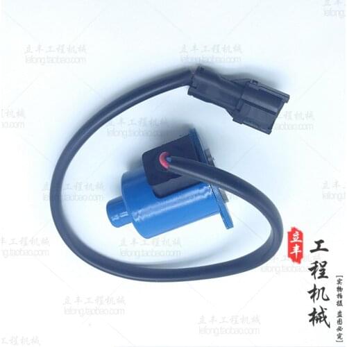 Hitachi excavator parts Main Pump Solenoid EX55 Hydraulic Pump Solenoid Valve 0640202 digger 12v