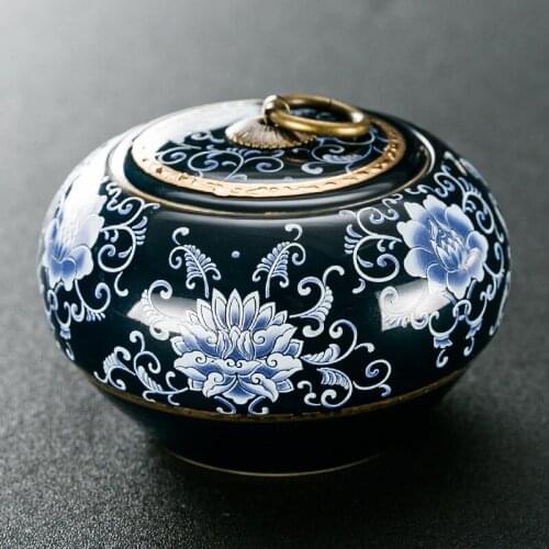 Classical Blue Flower Ceramic Storage Jar with Lid Household Sealed Tea Caddy Candy Nut Storage Jar Home Decoration Accessories