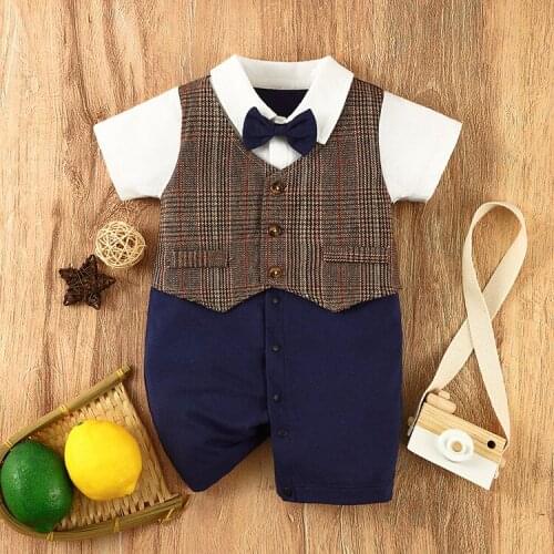 New 2021 baby pure cotton gentleman short-sleeved one-piece romper newborn gentleman short-sleeved dress thin baby boy clothes