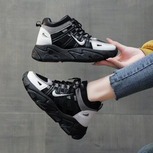 New Popular High Top Sneakers Women 2020 Autumn/ Winter Black Plus Velvet Warmth Student Women Shoes Soft Sole Vulcanized Shoes