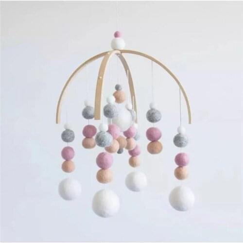 Hot Nordic Hairball Wooden Wind Chimes for Kids Room Baby Bed Hanging Wind Bell Newborn Gifts Nursery Decor Photography Props