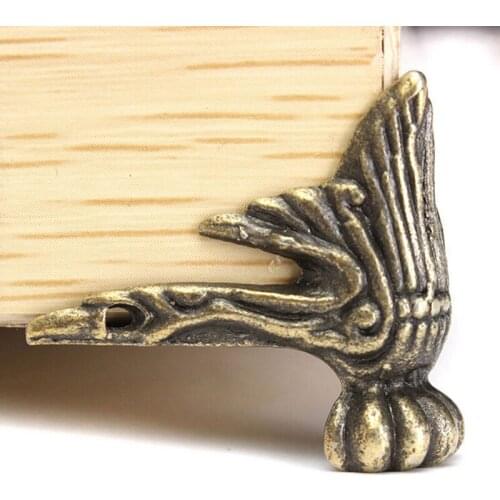 4pcs Triangle Rattan Carved Decorative Bracket 42x30mm Antique Wood Box Feet Leg Corner Protector For Furniture Hardware