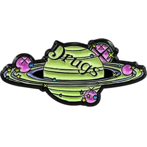 Green DRUGS Planet Metal Enamel Brooch Personality Saturn Planet Badge Pin Creative Trendy Costume Backpack Jewelry Accessories
