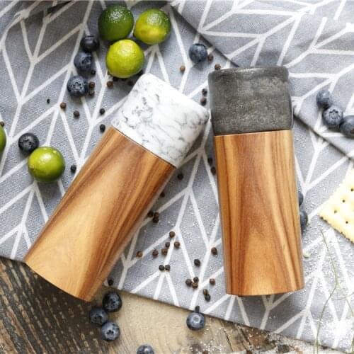 Wooden Marble Spice Spray Bottle Pepper Salt Sprayer Manual Spice and Pepper Grinders Home Kitchen Cooking Seasoning Shaker